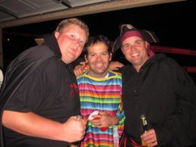 11.Dennis, Micah en Edwin.JPG