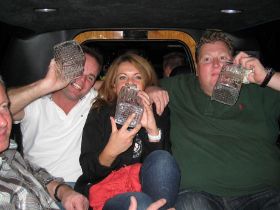 22.bb.met limo naar huis.JPG