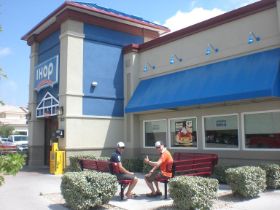 17.m.brunchen Ihop.jpg